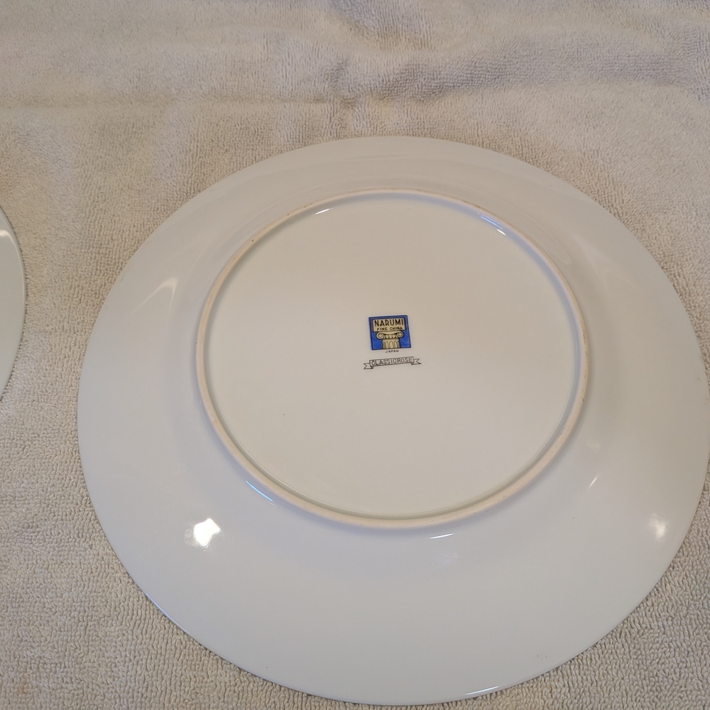 Narumi Fine China Plates Qty 2; Classic Rose 5226 Vintage - Picture 9 of 10